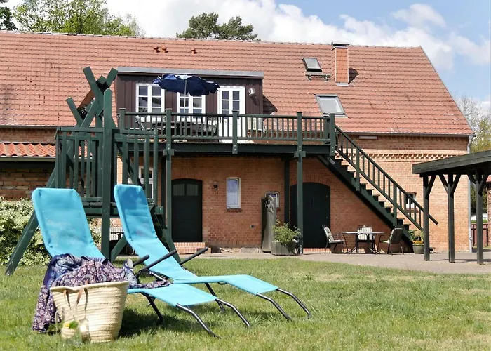 Lindenhof 2, Erdgeschoss Appartement Vipperow